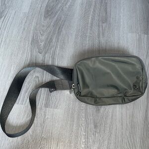 LULU BELT BAG!
